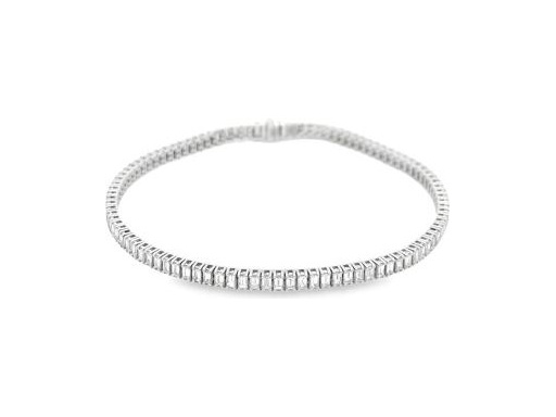 18K White Gold Tennis Bracelet with Natural Baguette Diamonds
